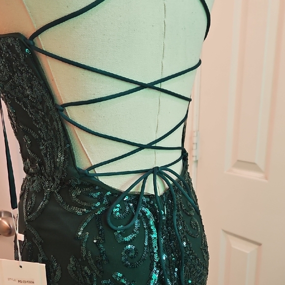 green emerald velvet dress Elegant Velvet Sequin Long Prom Dress